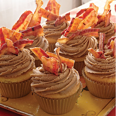 1maple-bacon-cupcakes-l.jpg