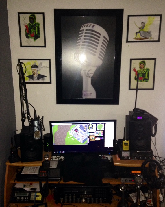 Desk.jpg
